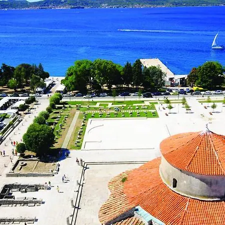 Deny * Zadar