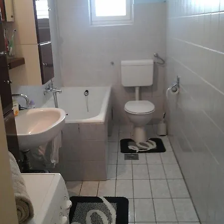 Deny Apartamento *