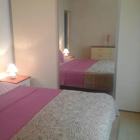Deny Apartamento *